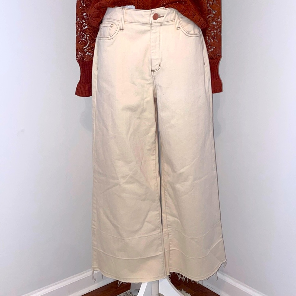 Women's Beige Wide-Leg Crop Jeans